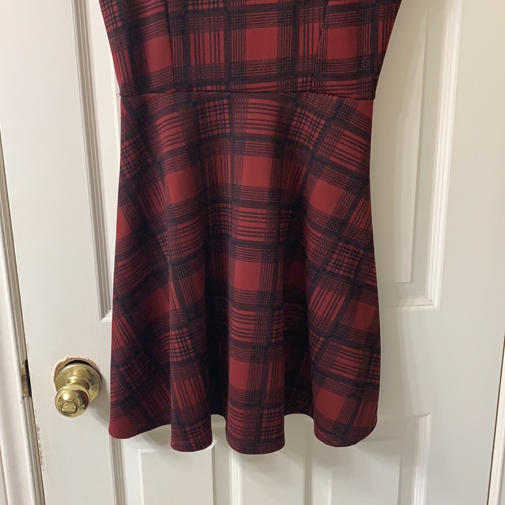 🌷3 for $25🌷Candy Couture, US M, Red & Black Plaid Cap Sleeved Fit & Flare Dress - Picture 5 of 10